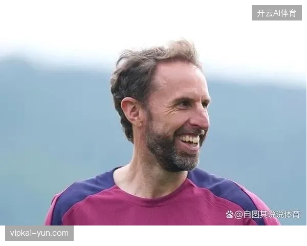 戈登左路突击能力激活英格兰进攻，个人表现优异为索斯盖特提供战术新选择